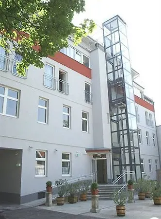Hahn Szálloda 3*