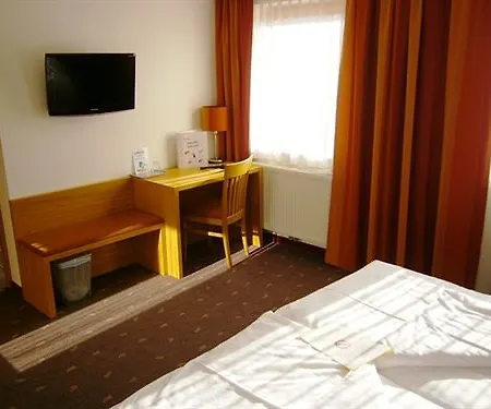 Fabrik 3* Vídeň
