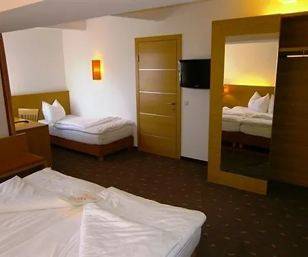 Fabrik Wien 3*