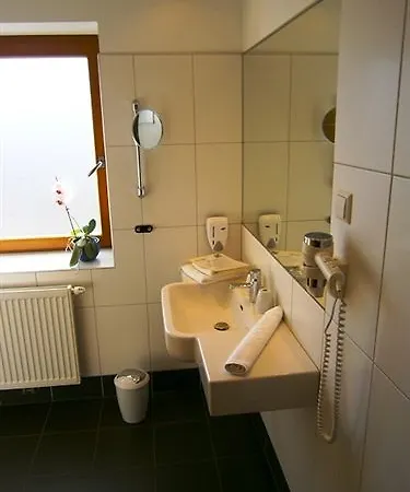 Fabrik Hotel 3*