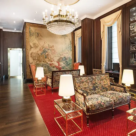Living An Der Oper Hotel 4*