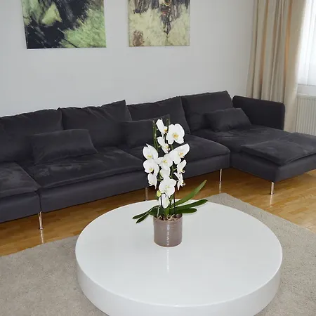 Starlight Renngasse 4*