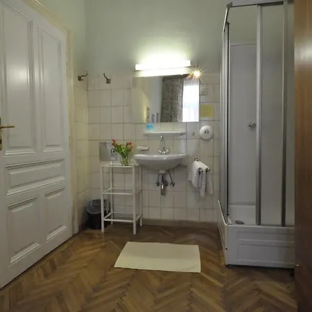 Bosch Guest house 3*