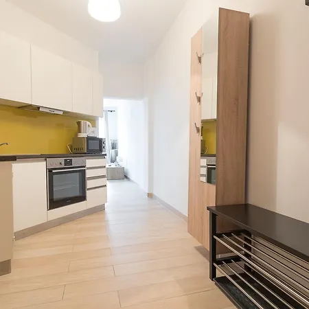 Apartment House In Vienna *