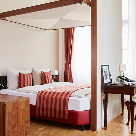 Living An Der Oper 4*