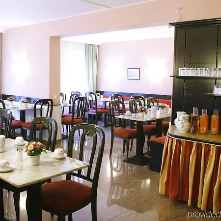 Caratart Bombolo 4* Viena