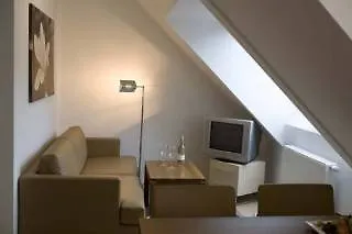 Livin By Flemings Apartahotel 4*
