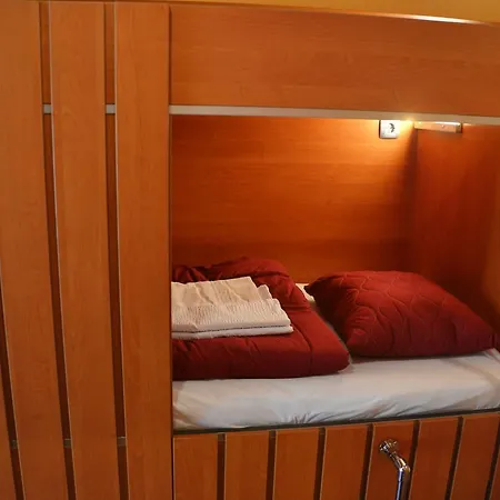 Do Step - Self-service-hostel Hostel *
