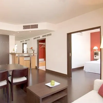 Hotel Nh 4*