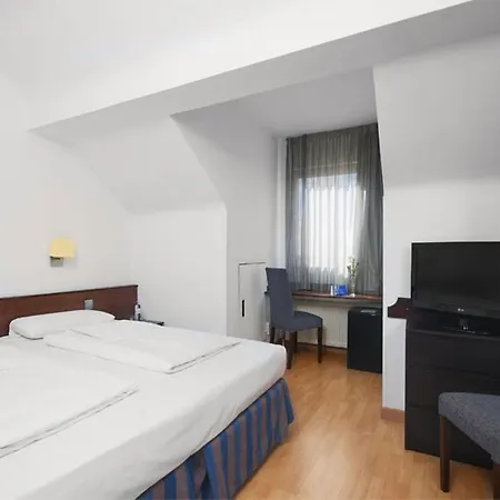 Hotel Mate Dependance 3*