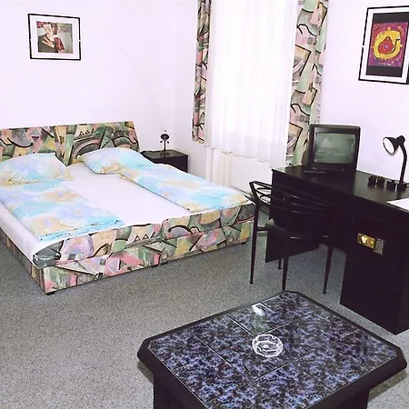 Riess - Self Check-in 3* Viena