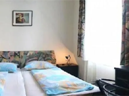 Riess - Self Check-in 3* Viena
