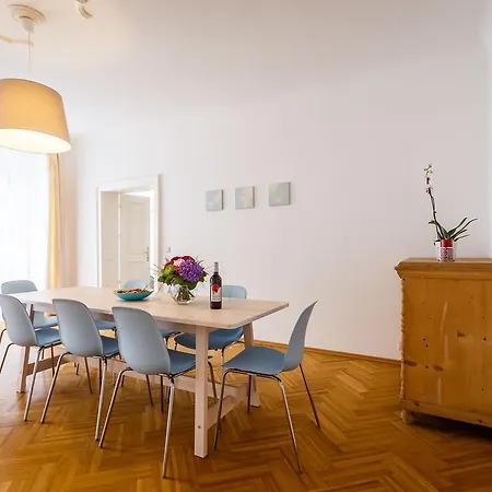 Judengasse Premium By Ichbucheat Vienna