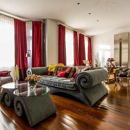 Hotel House Of Time - Fancy Suites 5*