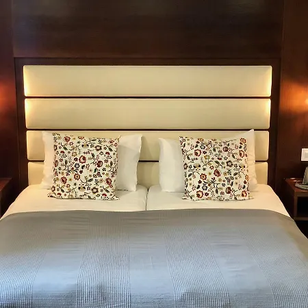 Hotel Cryston