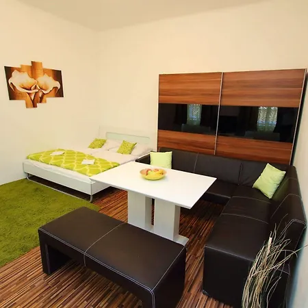 Simmering Apartment *