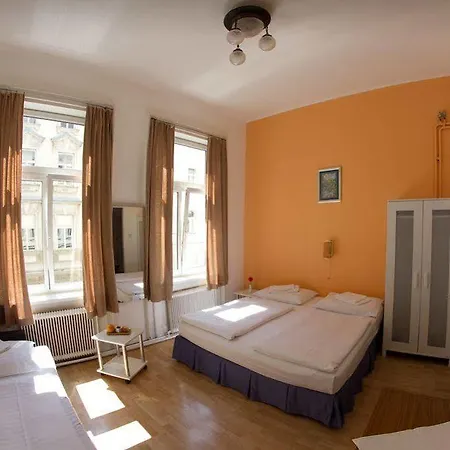 Timeout Hotel, 5 Min To Center, Self Check In 2* Wien