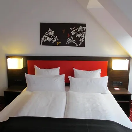 Western Amedia Hotel 4*