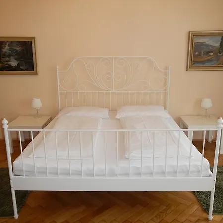 B&B Pharmador Viena