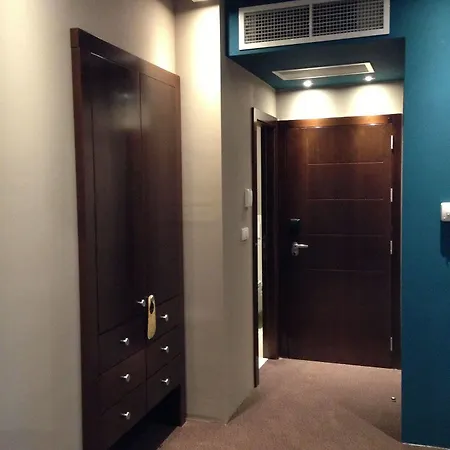 Hotel Cryston
