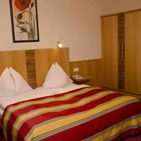Hotel Cryston