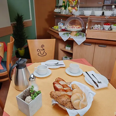 Kasper Guest house 3*