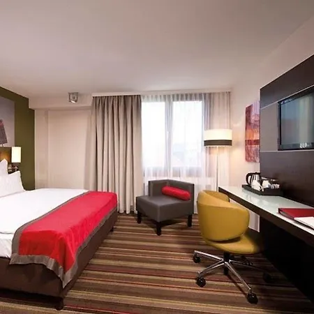 Leonardo Westbahnhof 4* Βιέννη