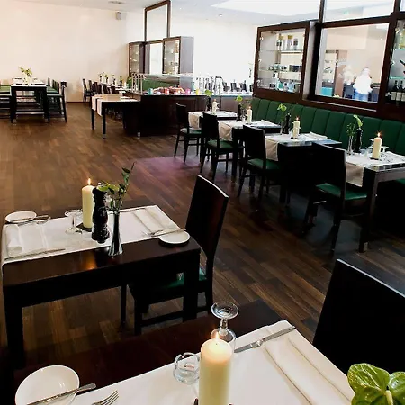 Livin By Flemings Apartahotel 4*