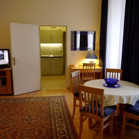 Caratart Bombolo Hotel 4*