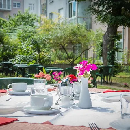 Hotel Garten- Und Kunsthotel Gabriel