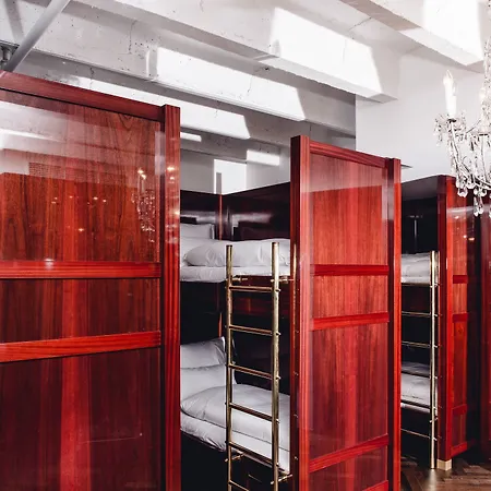 Grand Ferdinand - Your In The Center Hotel 5*