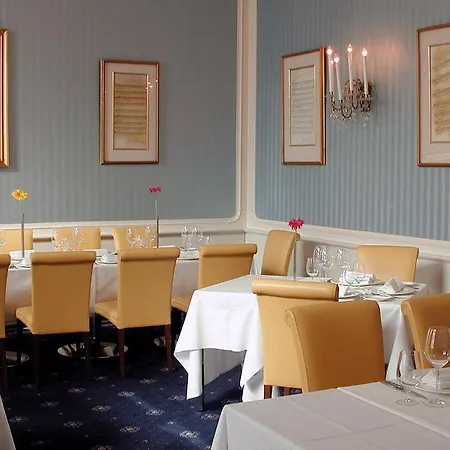 Ambassador Hotel 5*