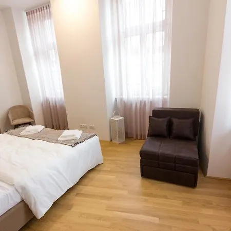 Debo Naehe Westbahnhof - Contactless Check In Appartement *