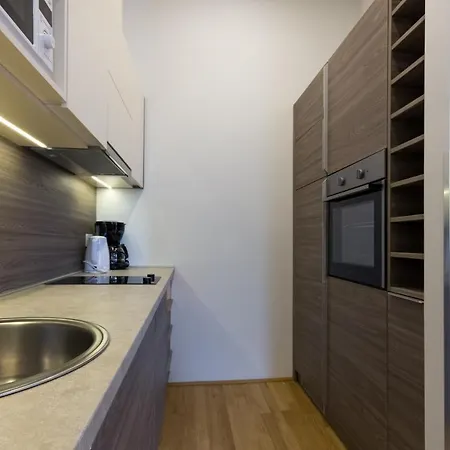 Debo Naehe Westbahnhof - Contactless Check In Appartement *