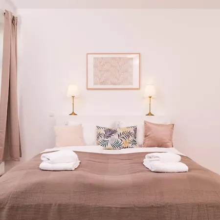 Heart Of Ottakring Apartment *