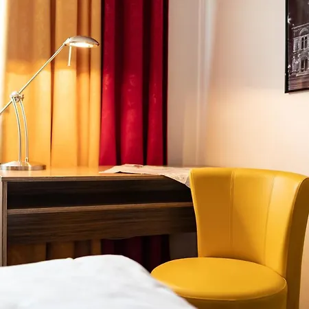 Senator Hotel 4*