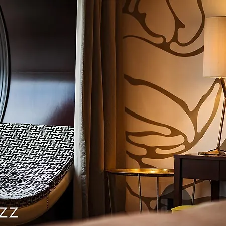 Hotel Topazz & Lamee