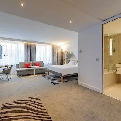 Hotel Novotel Hauptbahnhof 4*