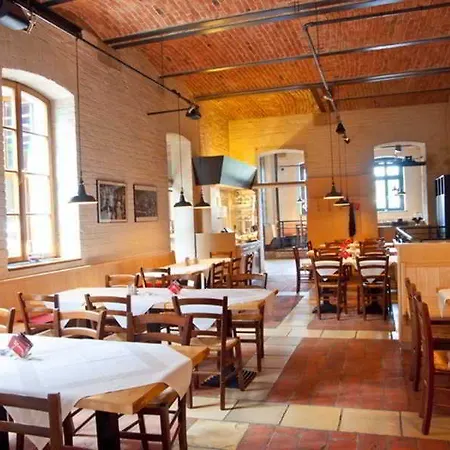 Hotel Fabrik Wien 3*