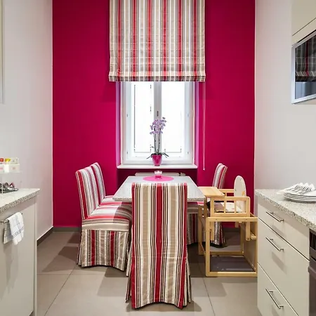 Appartement-hotel An Der Riemergasse Aparthotel 4*
