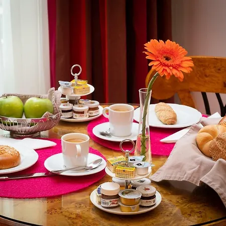 Appartement-hotel An Der Riemergasse Aparthotel 4*