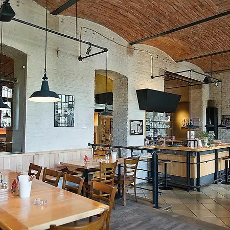 Hotel Fabrik Wien 3*