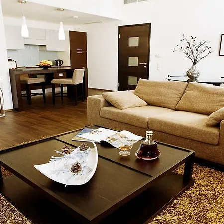 Myplace - Premium Riverside Aparthotel