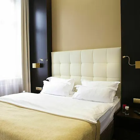 Myplace - Premium Riverside Aparthotel 4*