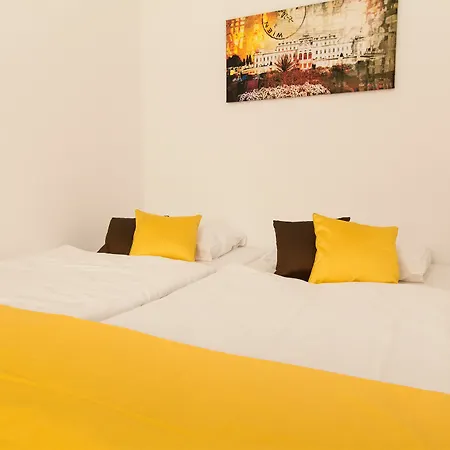 Checkvienna - Lassallestrasse Apartment