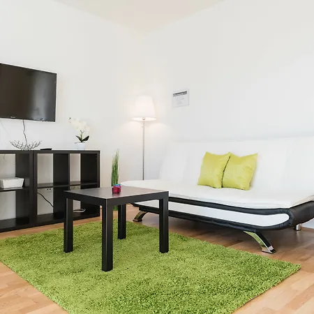Mainstation - 10 Minutes To Citycenter - With Aircondition * Viena
