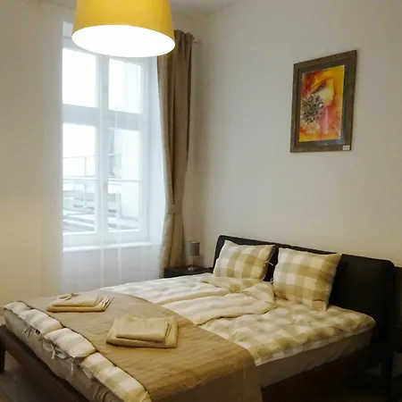Govienna Luxury Oldtown דירה *