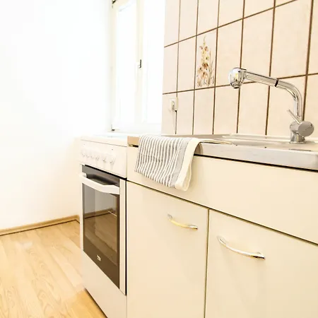 Apartment Checkvienna - Hagenmuellergasse Vienna