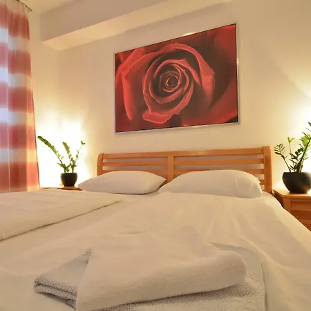 Ajo Danube Apartment *