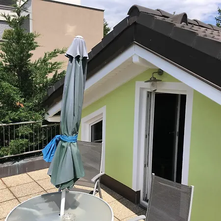 Ajo Danube Apartment Vienna